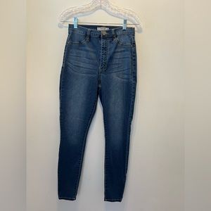 Refuge jeggings size 6